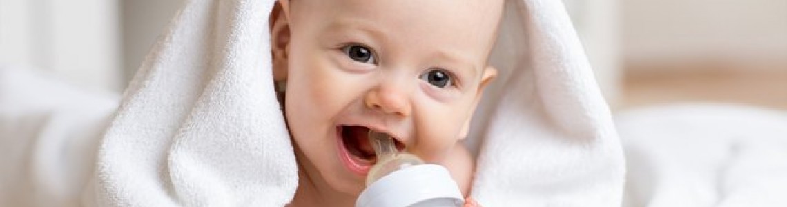 Çocuklar ve Bebekler Günlük Ne Kadar Su İçmeli? Çocuklar ve Bebekler Günlük Ne Kadar Su İçmeli?